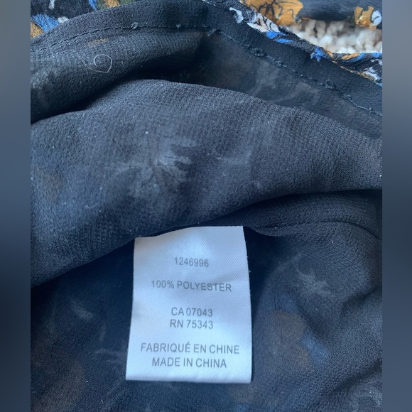 Joie Swiss Dot Floral Print Ruffled Split Tie Neck Blouse Puff Sleeves Size S - Picture 11 of 14